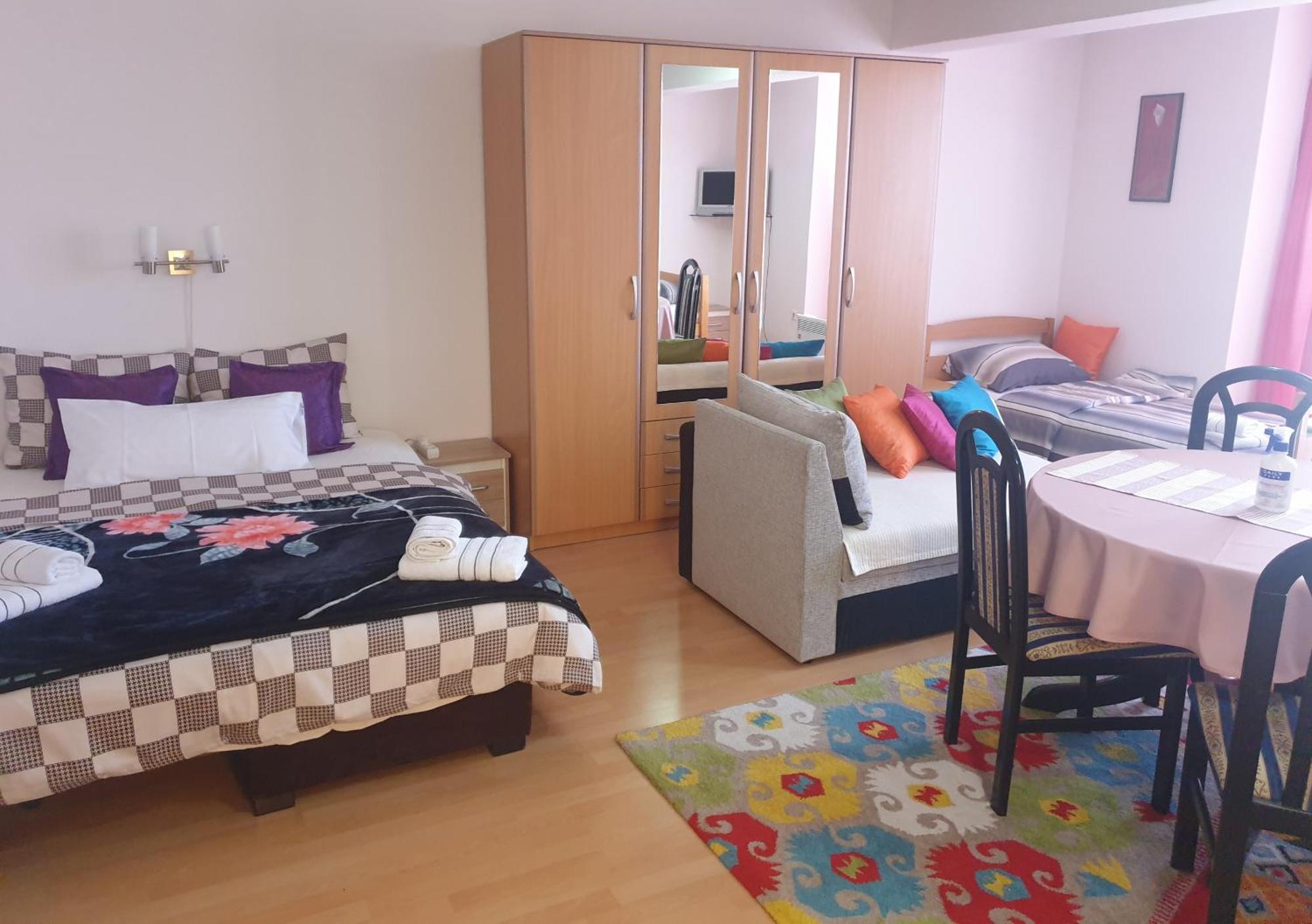 Apartments Kira Sarajevo Bagian luar foto
