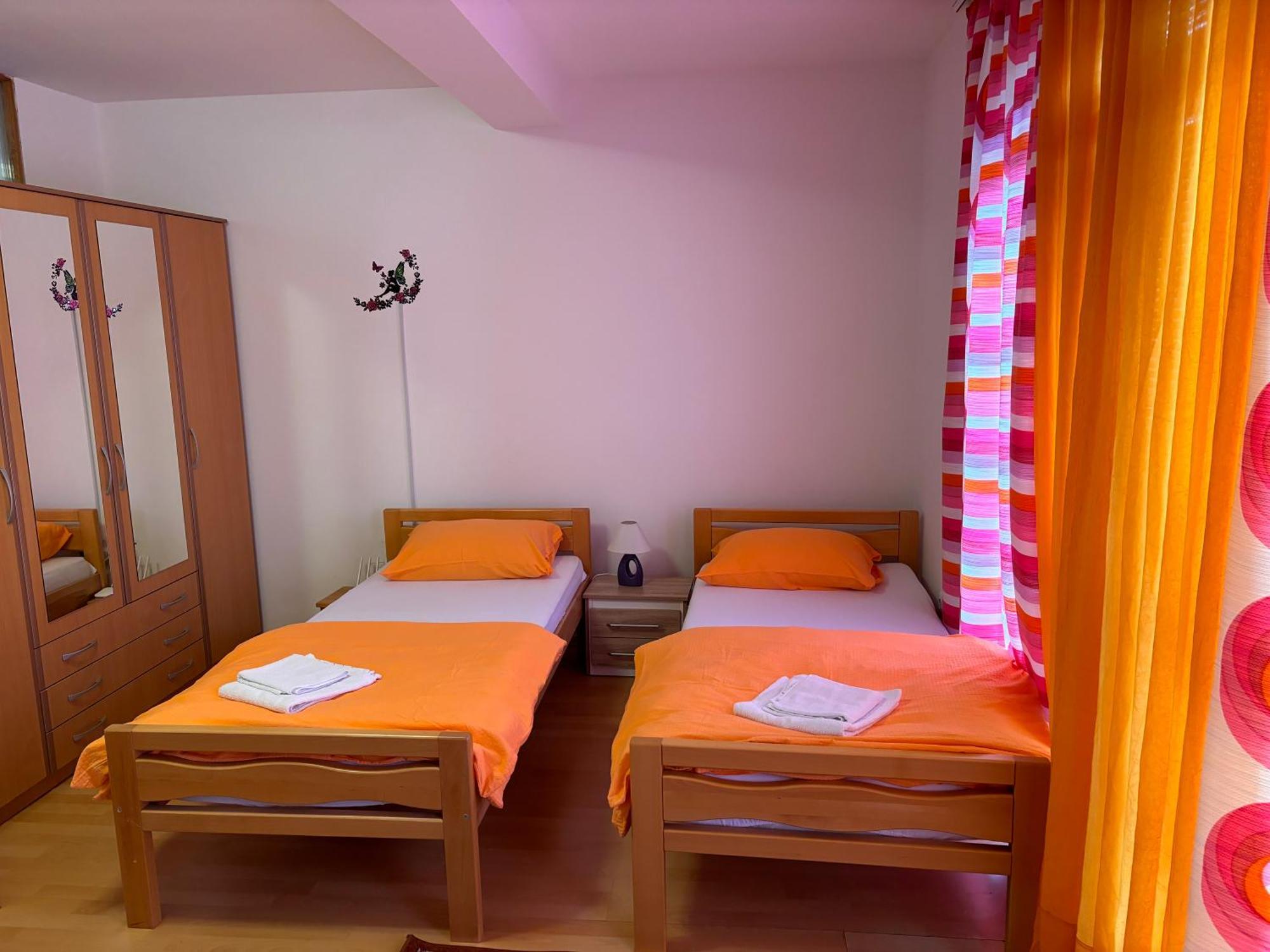 Apartments Kira Sarajevo Bagian luar foto