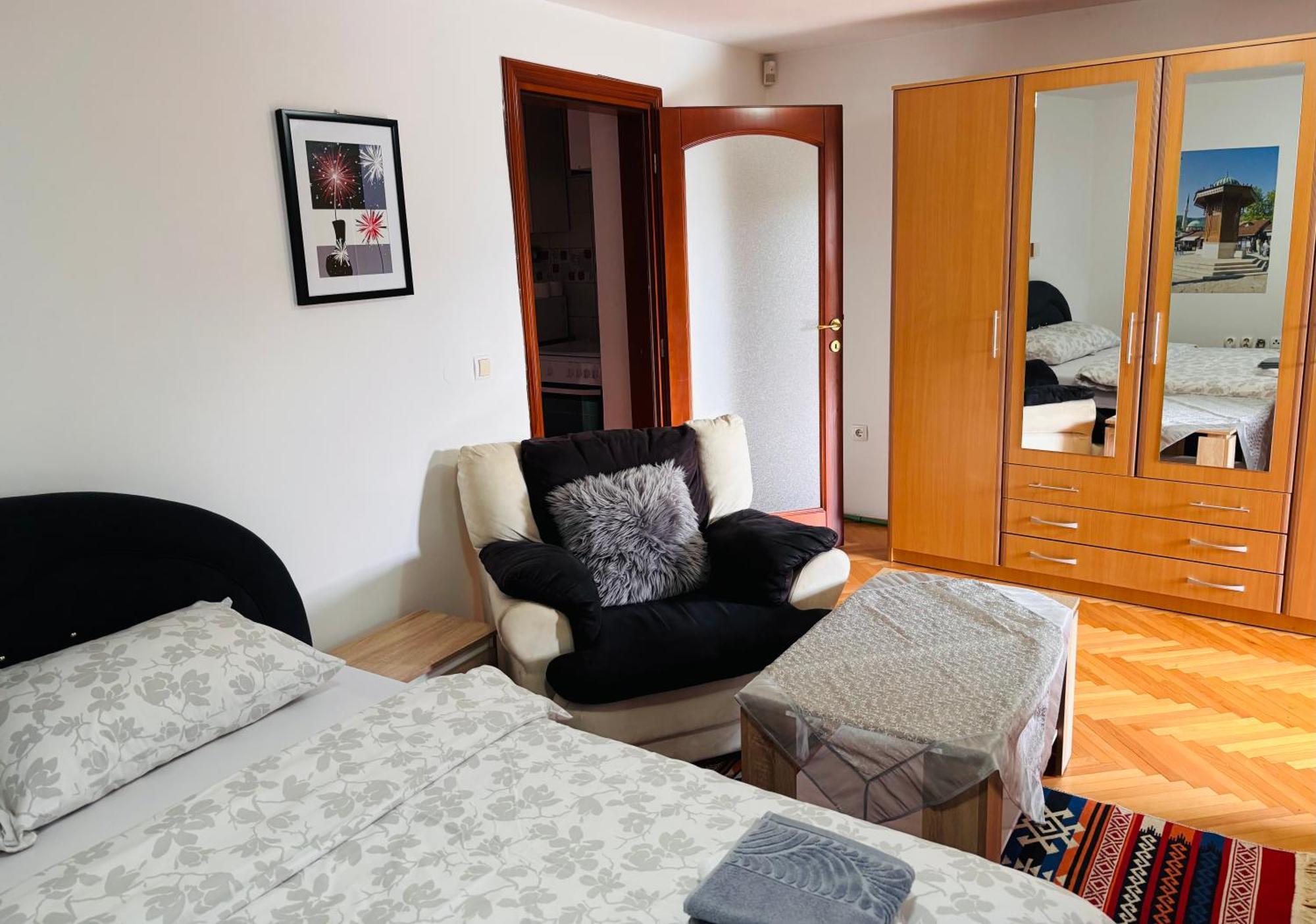 Apartments Kira Sarajevo Bagian luar foto