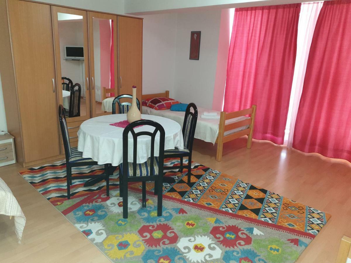 Apartments Kira Sarajevo Bagian luar foto